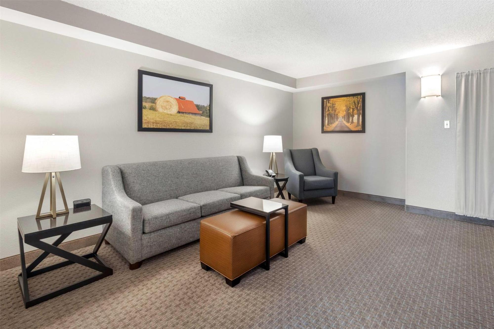 Hotel Drury &